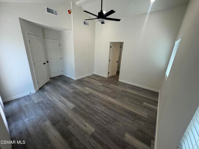 Building Photo - 17018 Midwood Dr