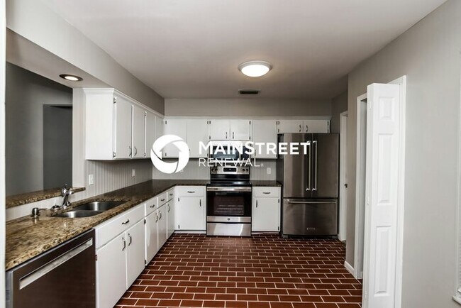 Building Photo - 3 Bedroom Pet-Friendly Home in PALM BAY, F...