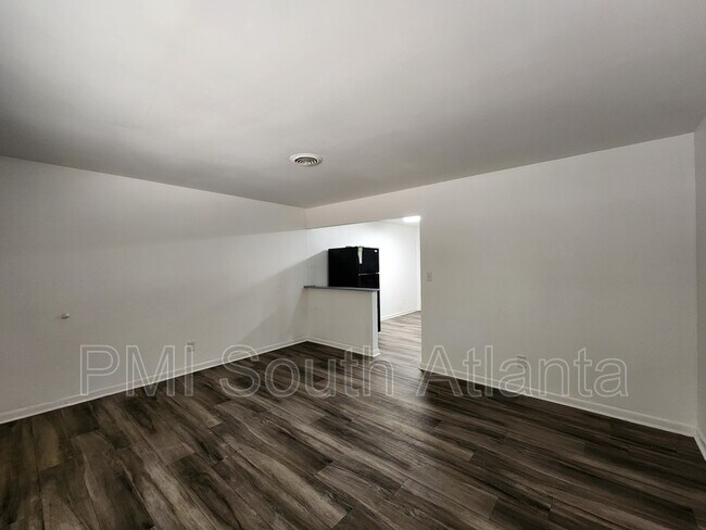 Building Photo - 6410 Raymond Terrace
