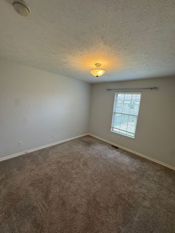 Building Photo - 5545 S Michigan Ave