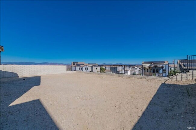 Building Photo - 27562 Juniper Ln