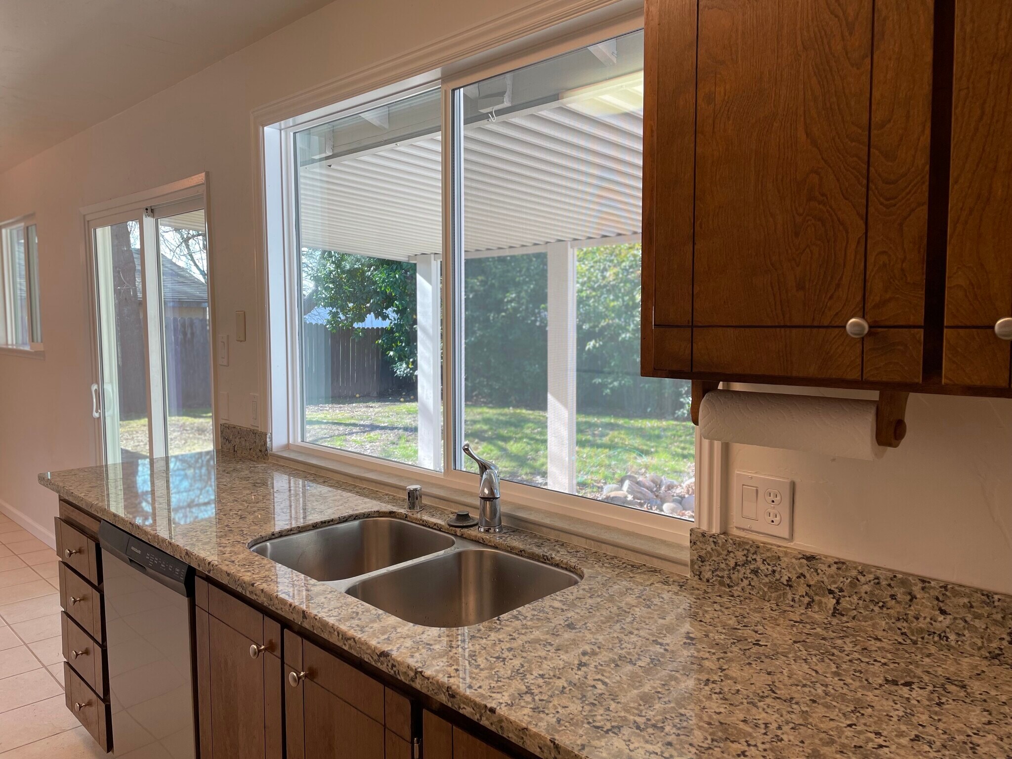 Building Photo - 13621 Fair Oaks Blvd