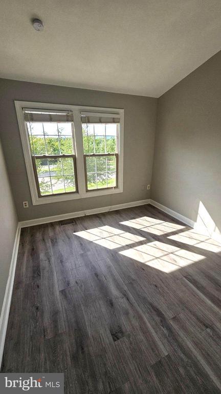 Building Photo - 6089 Flagstone Ct