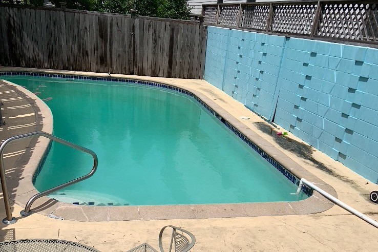 Pool - 801 Henry Clay Ave