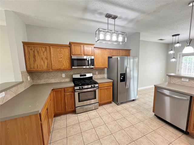 Building Photo - 613 Norwood Dr