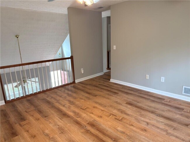 Building Photo - 3539 Benthollow Ln