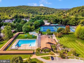 Building Photo - 6004 Stoneroller St