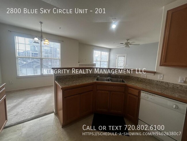 Building Photo - 2800 Blue Sky Cir