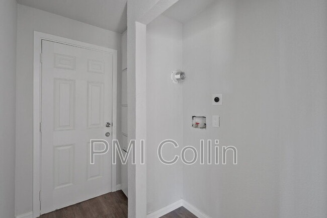 Building Photo - 1434 S Rusk St