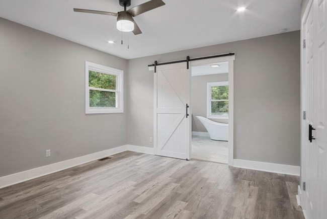 Owners Suite - 1675 Bouldercliff Ct SE