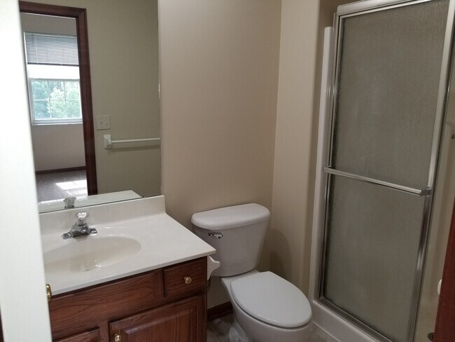 Building Photo - 501 Radcliff Dr