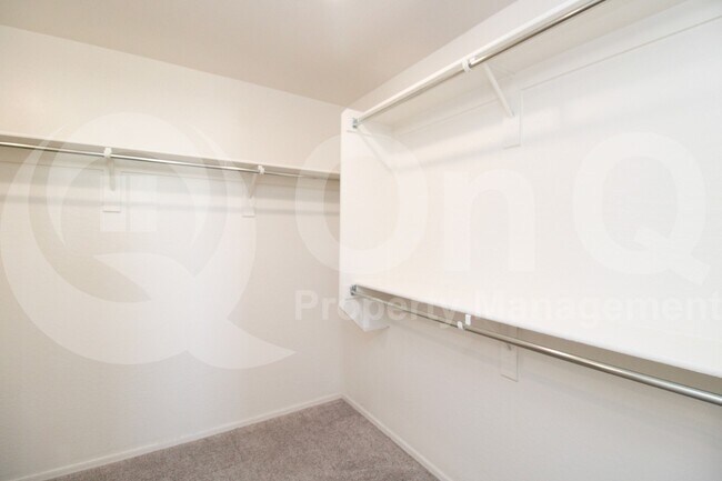 Building Photo - 7549 N 125th Dr