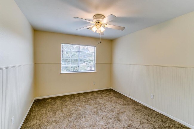 Building Photo - 23711 Welch House Ln