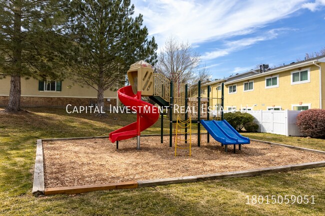 Building Photo - 6901 Florentine Way