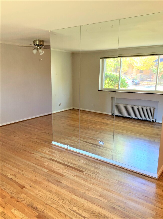 Building Photo - 525 Jackson St