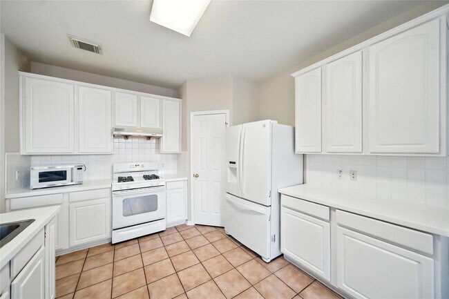 Building Photo - 21611 Balsam Brook Ln