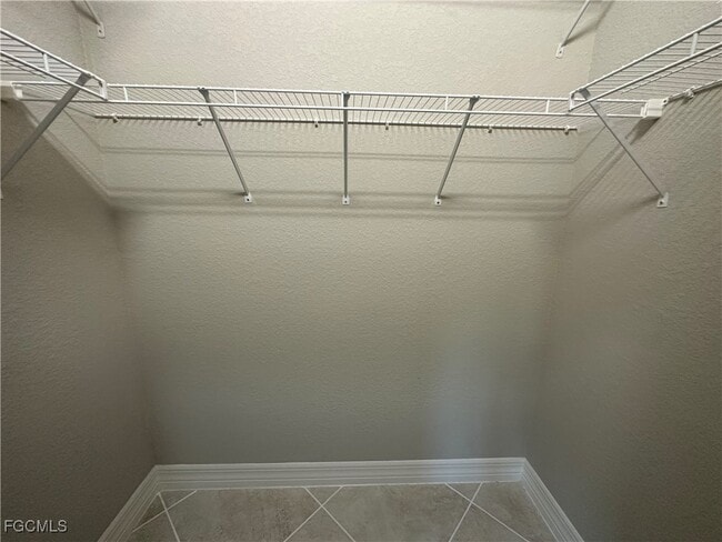 Building Photo - 11916 Five Waters Cir