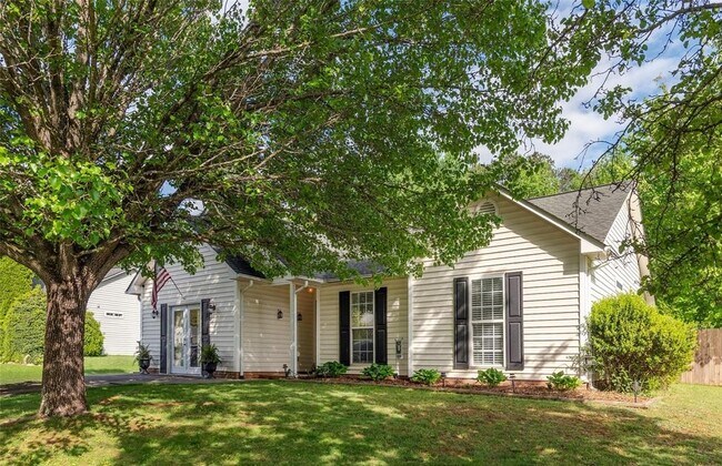 Building Photo - 110 Hawks Nest Dr