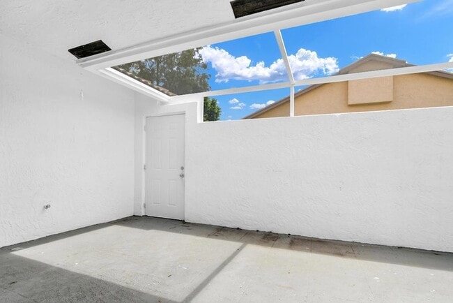 Building Photo - 13737 Yarmouth Dr