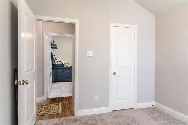 Building Photo - 6411 Graceland Dr