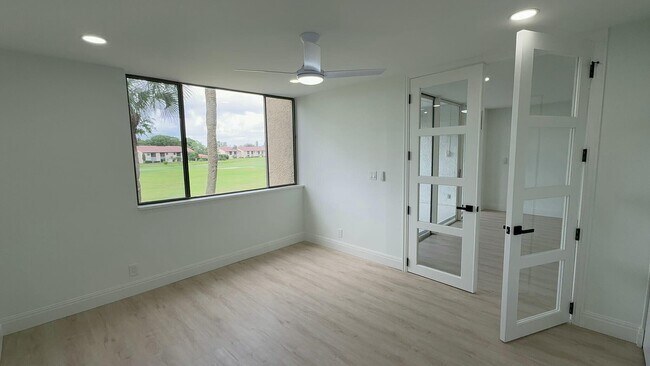 Building Photo - 4483 Luxemburg Ct