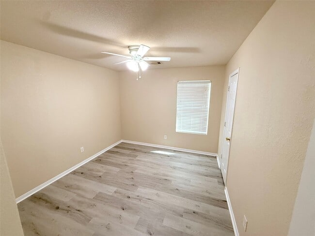 Building Photo - 19535 Hardwood Ridge Tr