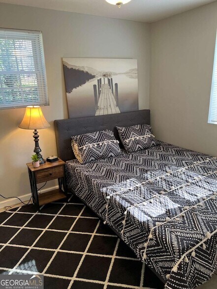 Building Photo - 6490 Tuggle Dr