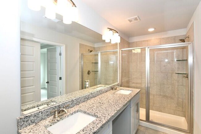 Building Photo - 574 Amarante Cir