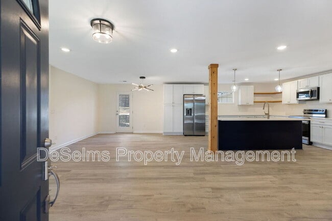 Building Photo - 4204 Brush Hill Rd