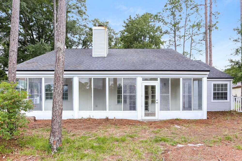 Building Photo - 8181 Loch Lomond Ln
