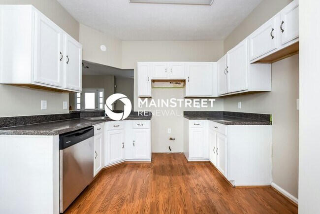 Building Photo - 3 Bedroom Pet-Friendly Home in Morrow, GA ...