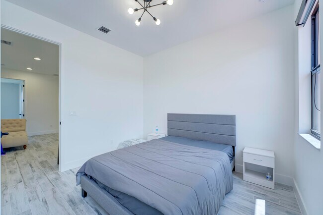 Building Photo - 16234 Sea Turtle Pl
