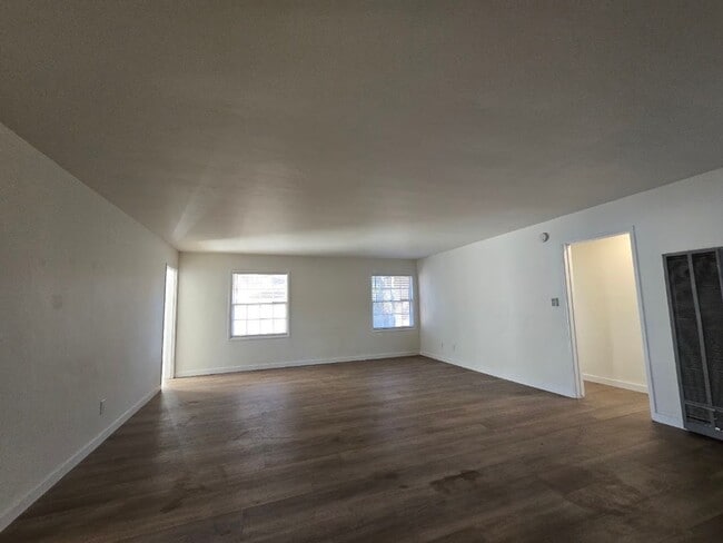 Building Photo - Bright & Remodeled Single-Family Home with Detached Garage