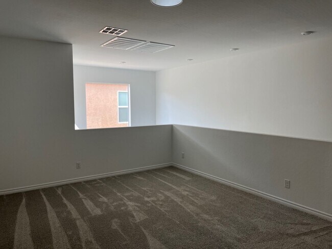 Building Photo - 4822 Spanish River St
