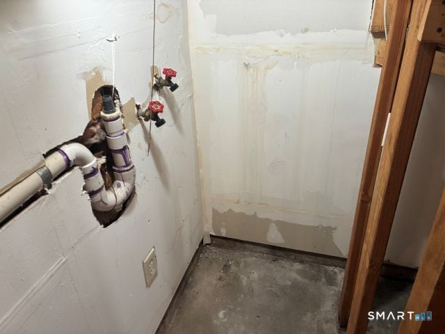 Building Photo - 68 New St