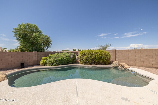Building Photo - 3096 E Kingbird Pl