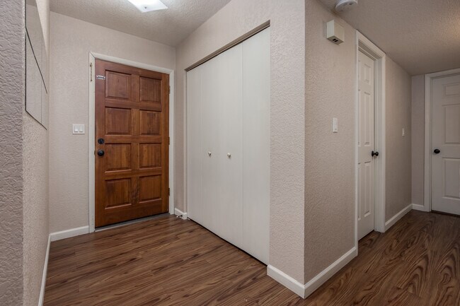 Entrance - 887 E Peila Ave