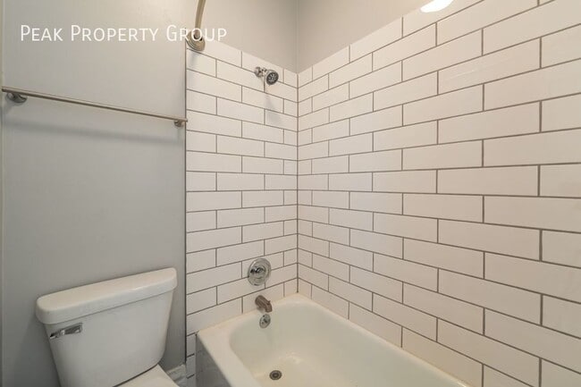 Building Photo - 950 Delaware Ave