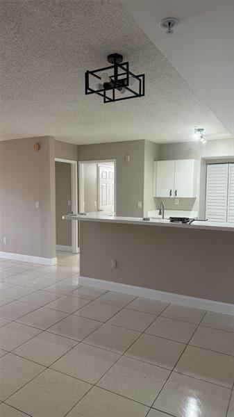 Building Photo - 2600 S University Dr
