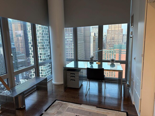 Building Photo - 310 W 52nd St