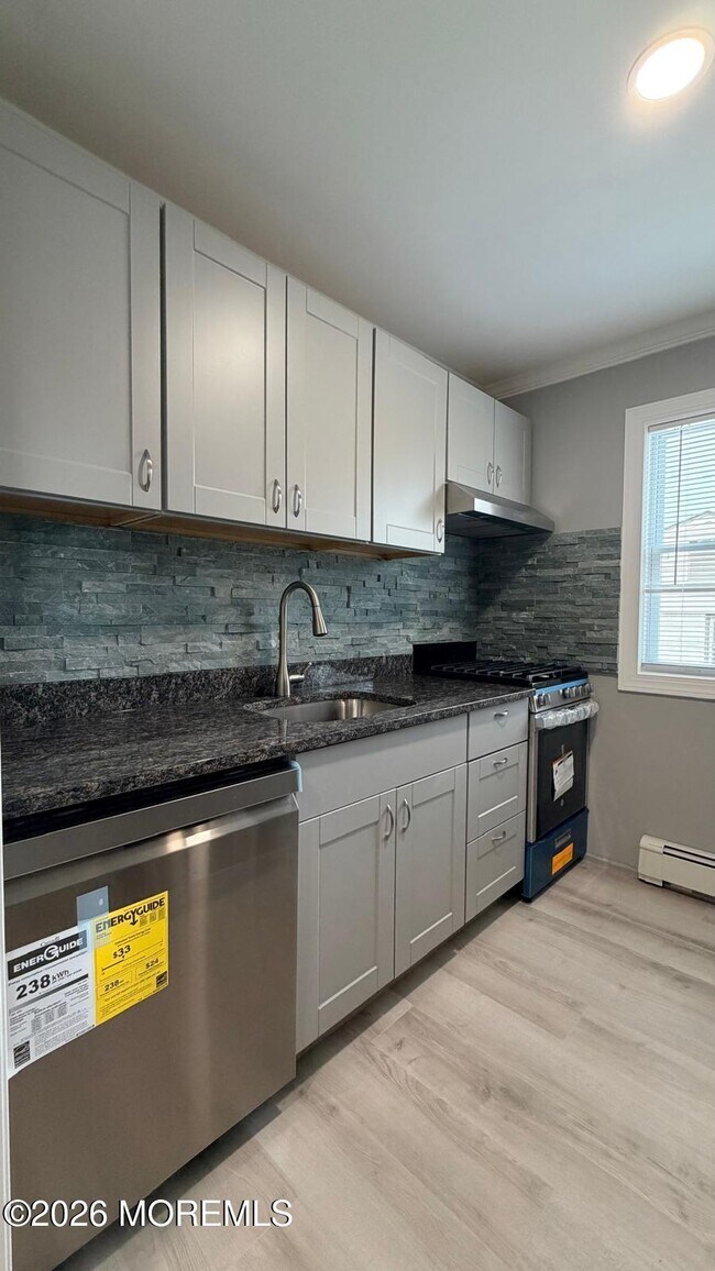 Building Photo - 420 Cross Rd