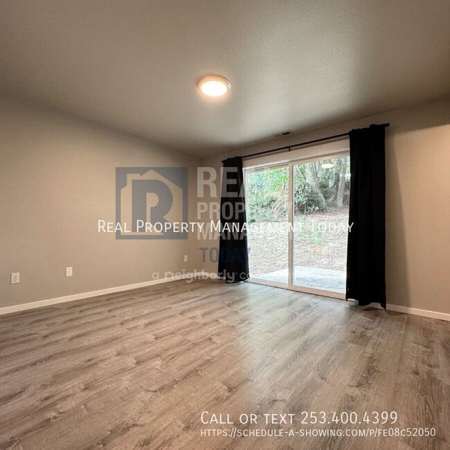 Building Photo - 2802 12th Ave Ct NW