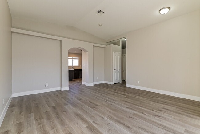 Building Photo - 5238 Olive Dale Ct