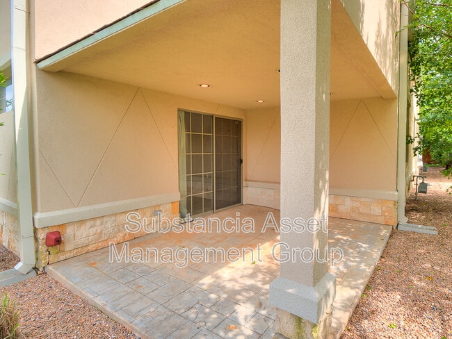 Building Photo - 2618 NW 50th St
