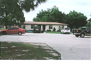 Primary Photo - 2619 Crystal Lake Acres Dr