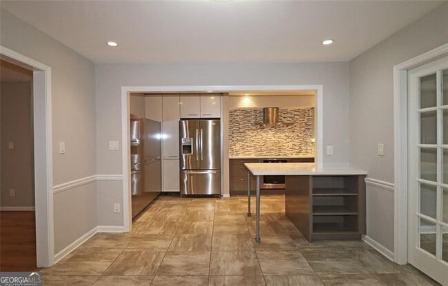 Building Photo - 40 Glenald Way NW