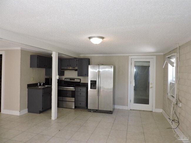 Building Photo - 1414 E Jordan St