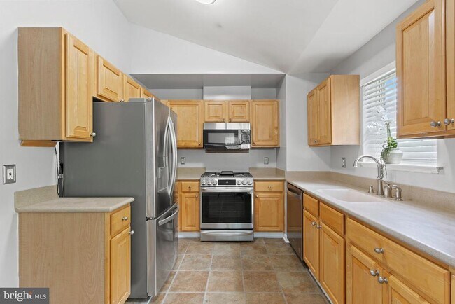 Building Photo - 15605 Everglade Ln