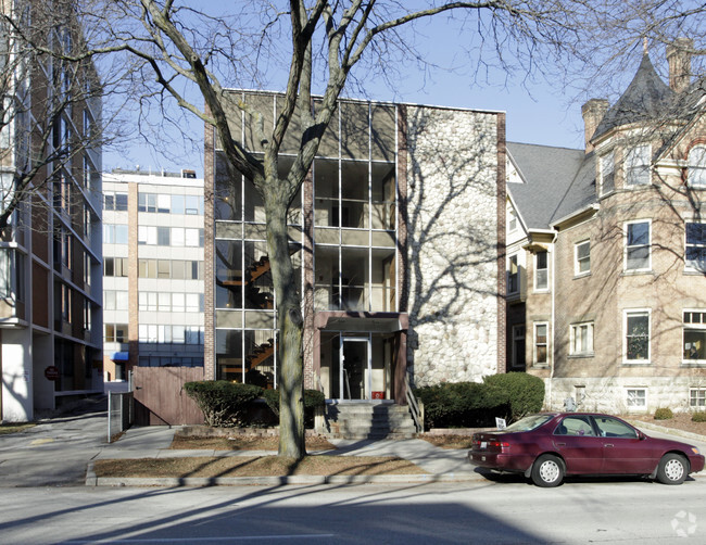 Building Photo - 1417 N. Prospect Avenue