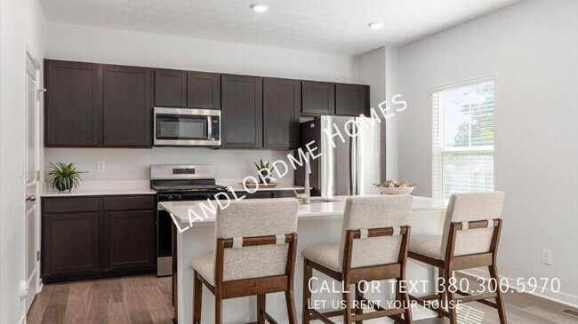 Building Photo - 163 Badger Pass